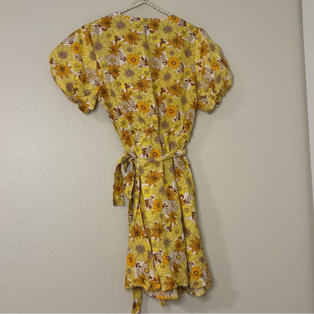Forever 21 Women Yellow Sunflower Wrap Mini Dress - Picture 8 of 10